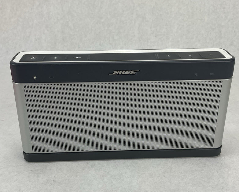 Bose Sound Link iii MODEL 414255 Bluetooth Speaker and Power Cord