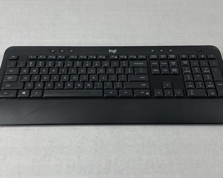Lot of 4 Logitech K540 Y-R0012 Wireless Desktop Keyboard Power Tested No Dongle