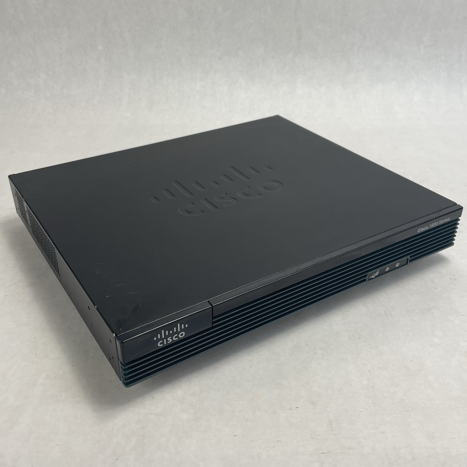 Cisco 1921/K9 V05 Integrated Services Router0