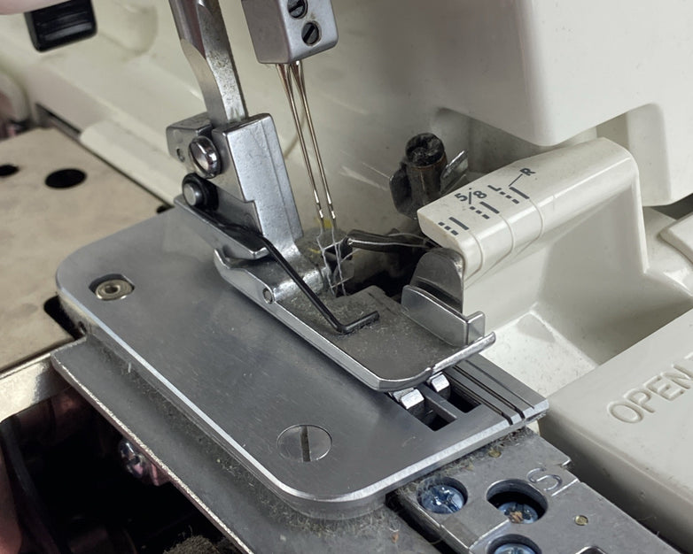 Janome 634 D MyLock Sewing Machine Eloctronic Controlled No Pedal or Cord