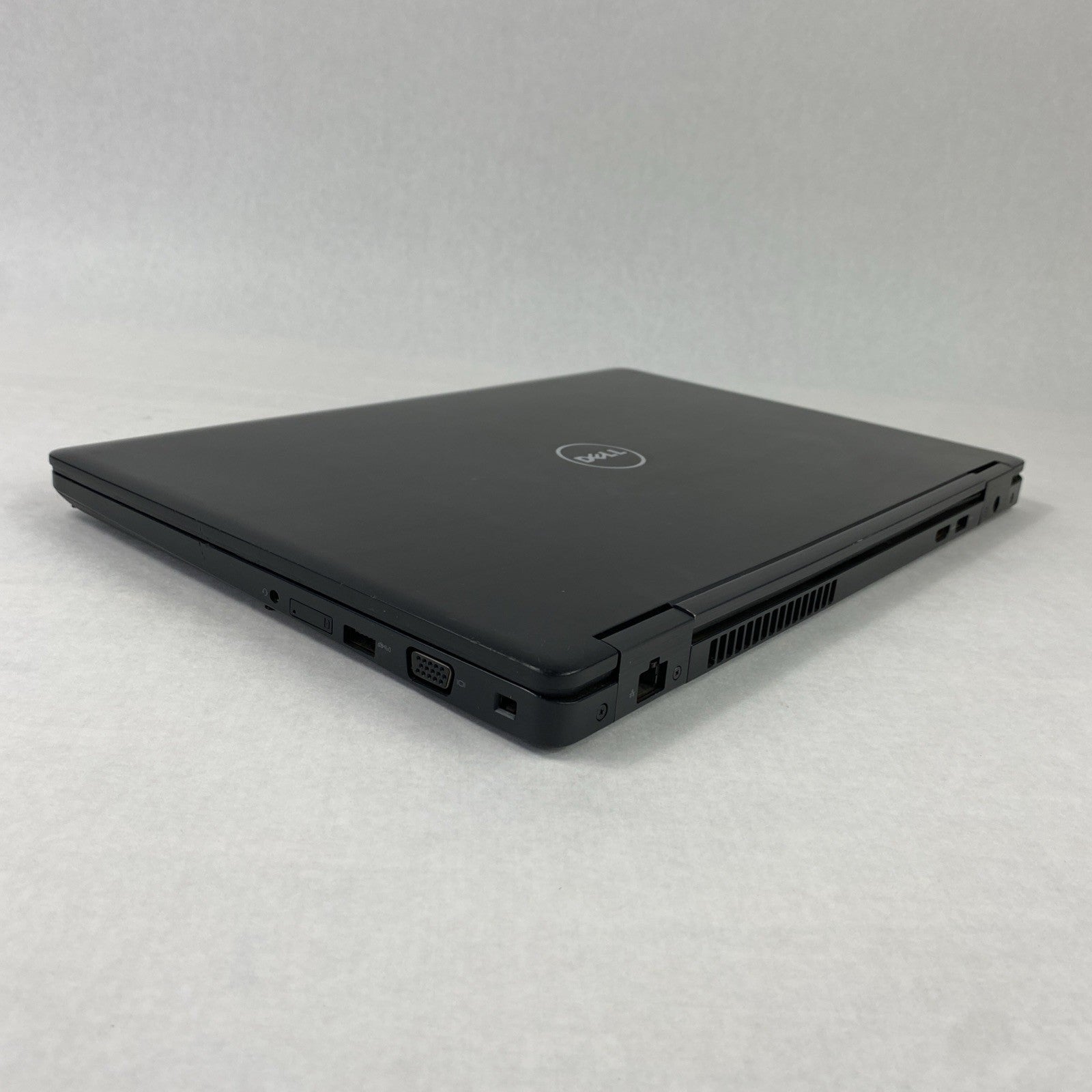 Dell Latitude 5580 Intel Core i5-7300U 2.6GHz 8GB RAM 15.6" No HDD No OS