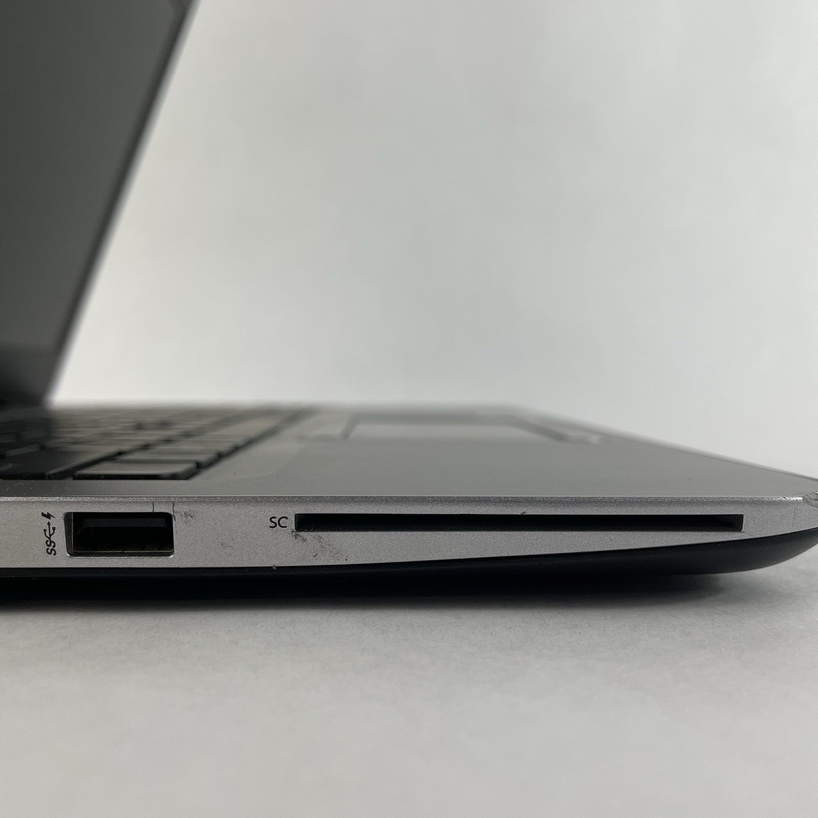 HP EliteBook 840 G3 14" i5-6300U 2.40 GHz 16 GB RAM No SSD/OS/AC/Batt4