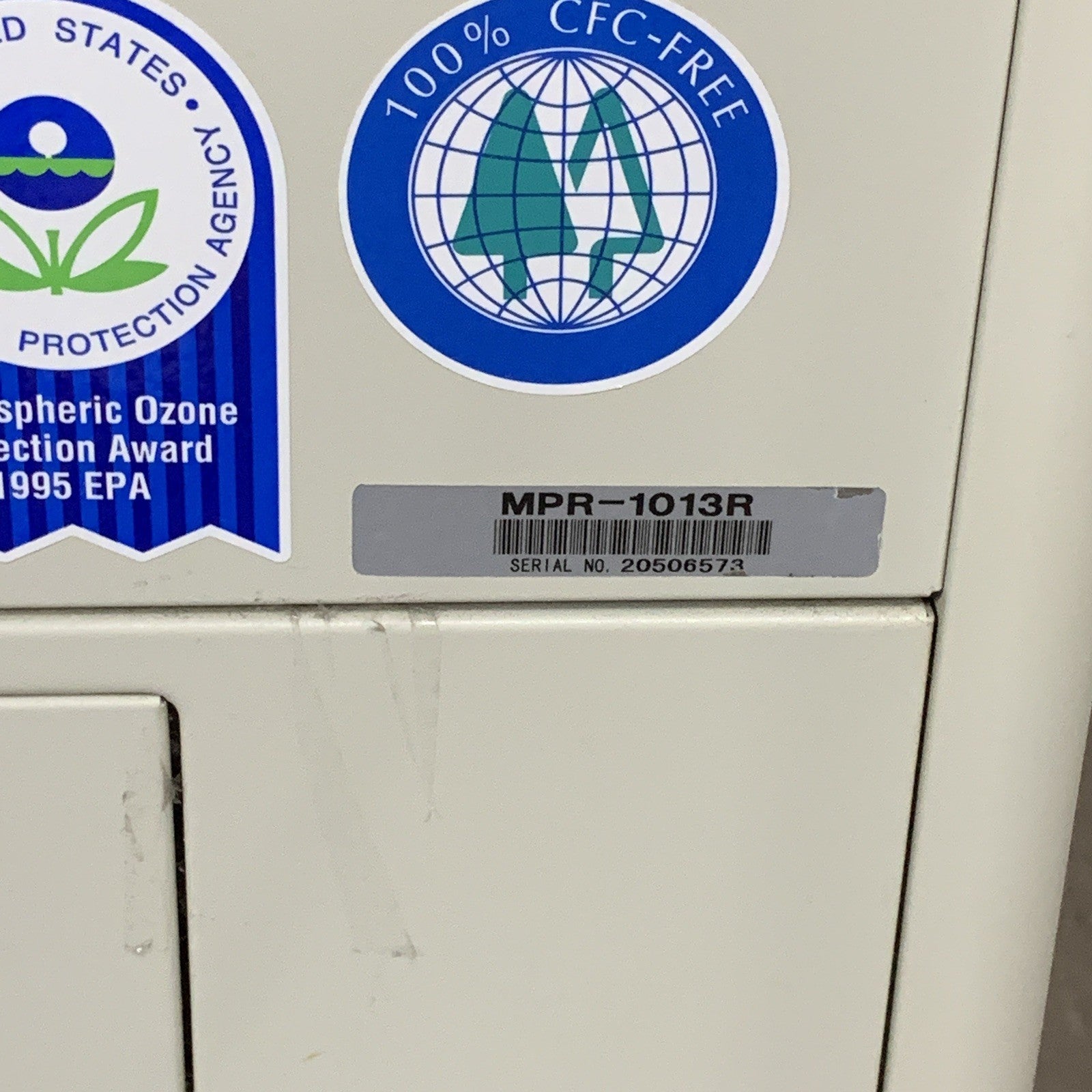 Sanyo MPR-1013r Medicool Pharmaceutical Refrigerator 1034L 115V Powers Cools