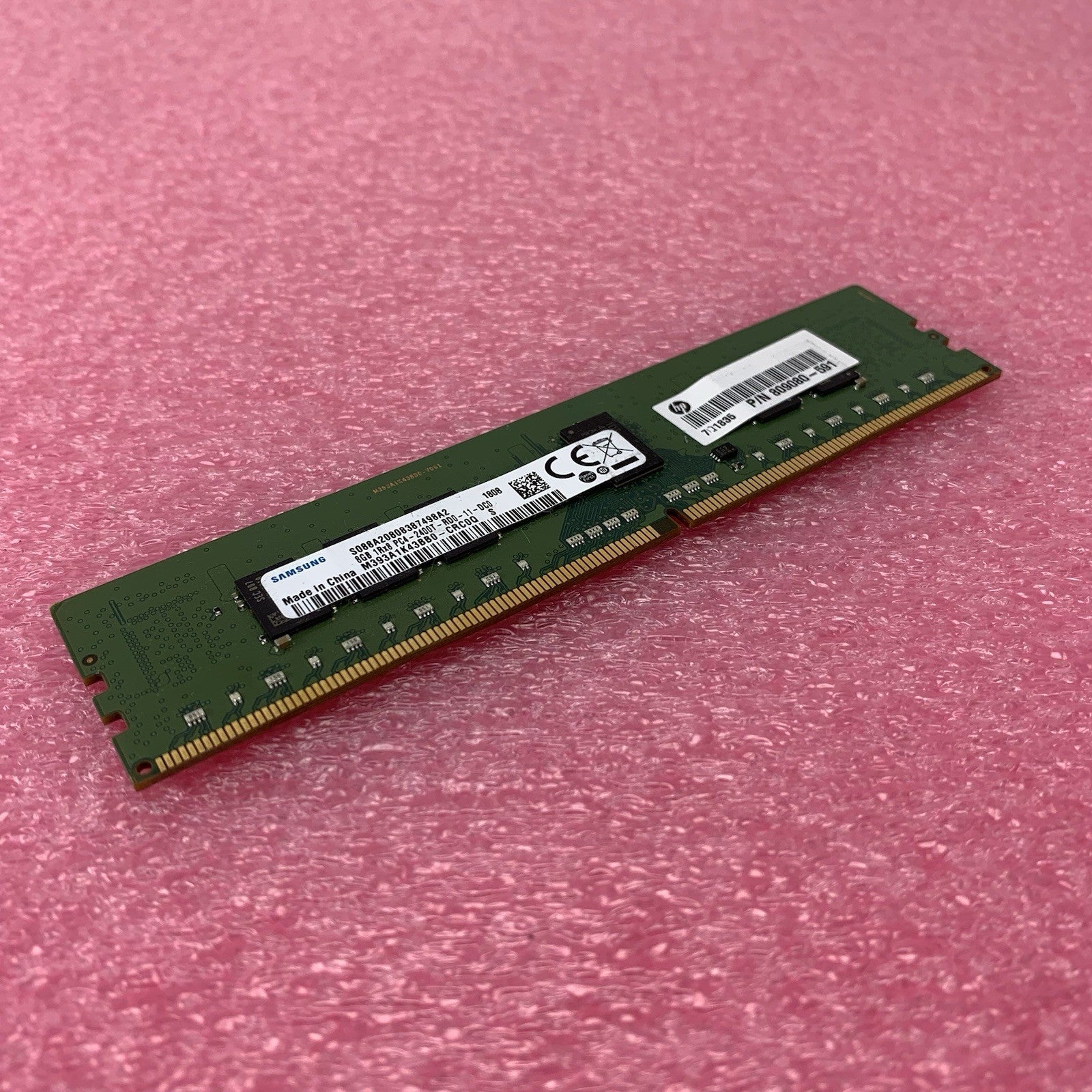 Samsung M393A1K43BB0-CRC0Q PC4-2400T-RD0-11-DC0 8GB 1Rx8 Desktop Memory RAM0