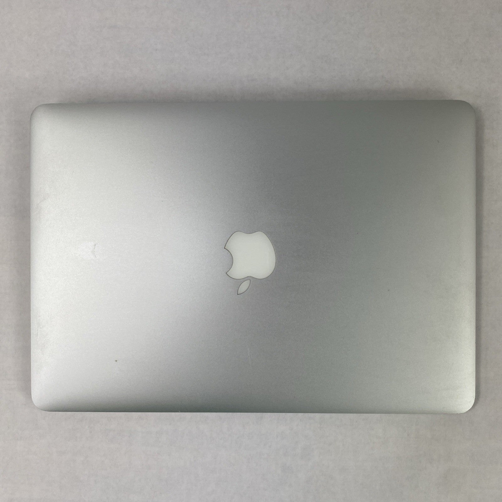 Apple MacBook Air A1466 2012 13" 1.8GHz i5 4GB RAM 250GB SSD os10.15.7 364Cycles