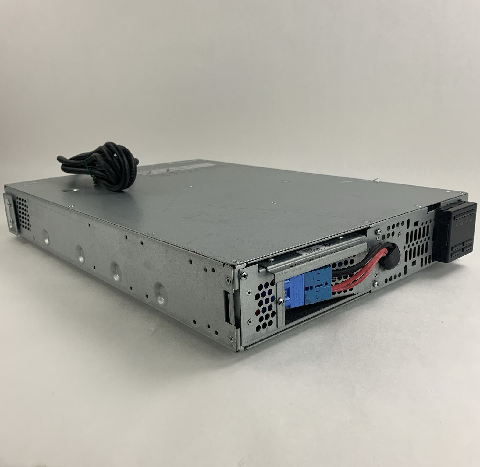 APC SMT2200RM2U Smart-UPS 2200VA Power Backup Tested No Face Plate No Batteries0