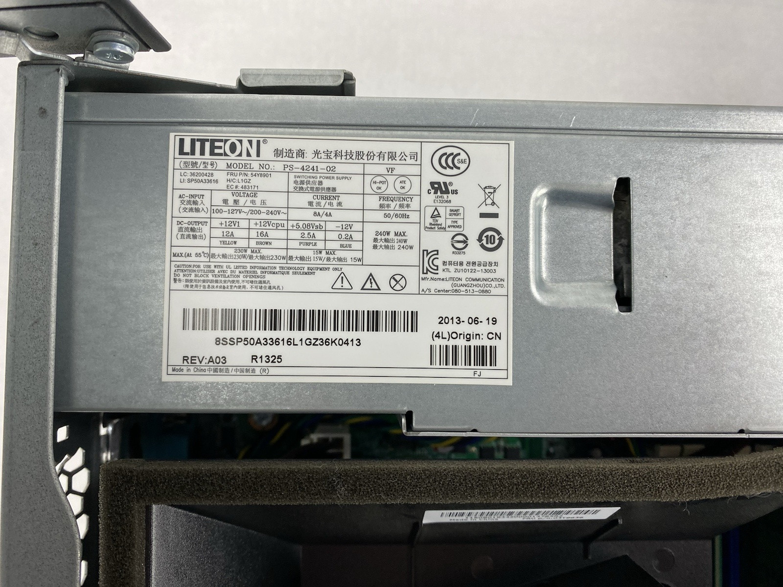 Lenovo ThinkCentre M82 SFF Intel Core i3-3220 3.30GHz 8GB RAM No HDD No OS
