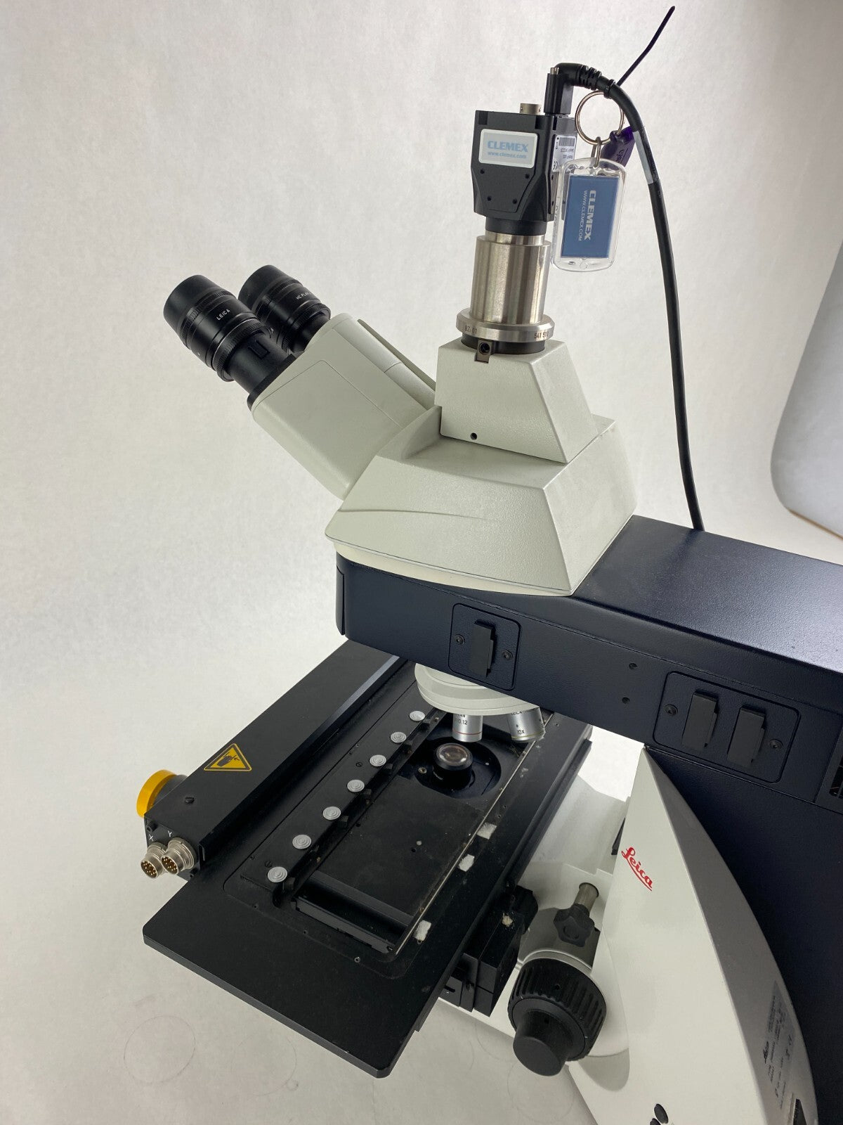 Leica DM6000M Microscope w/ Objectives Power Supplies Clemex Camera