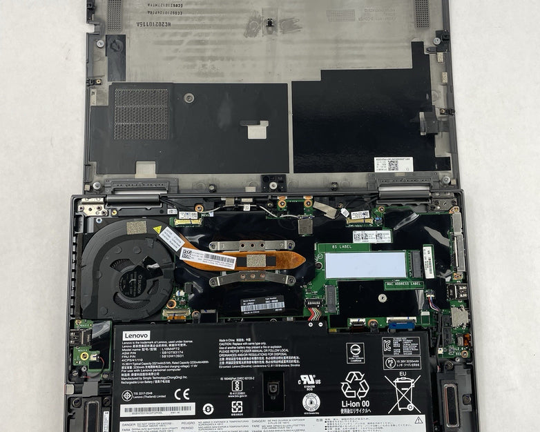 Lenovo ThinkPad X1 Yoga Gen5 14" i5-10310U 1.70 GHz 8 GB RAM No SSD/OS/AC