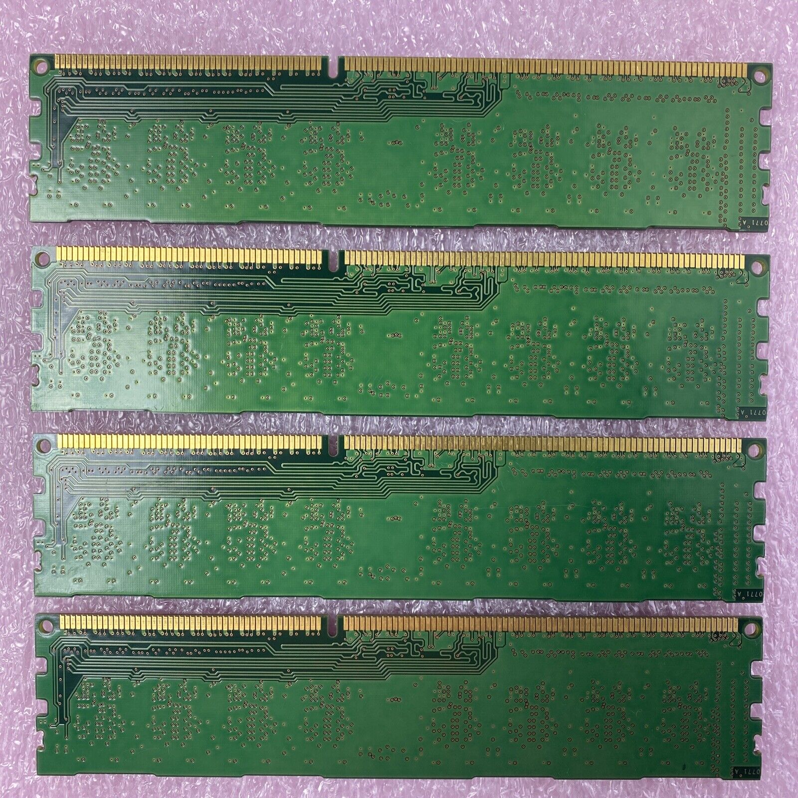 Lot( 4 ) 1GB Micron MT8JTF12864AZ-1G1F1 DDR3 1Rx8 PC3-8500U-7-10-A0 non-ECC RAM
