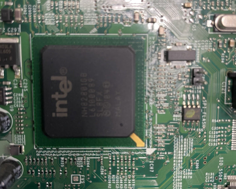 Dell OptiPlex GX520 MT Pentium 4 3.20 GHz 512 MB Ram No HDD No OS