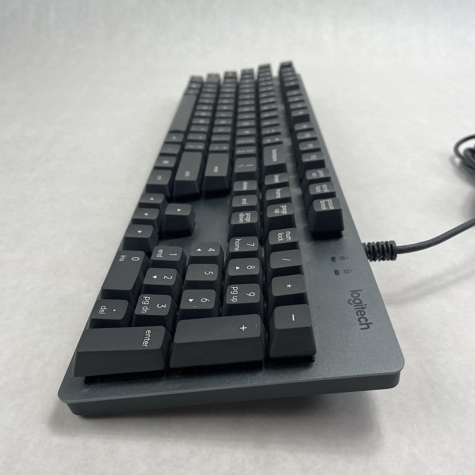 Logitech K840 Mechanical Keyboard Silver wired Tested Corded