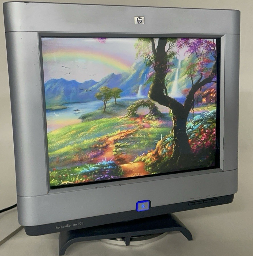 HP Pavilion mx703 PE1168 17" Flat CRT Tube VGA Color Computer Monitor2