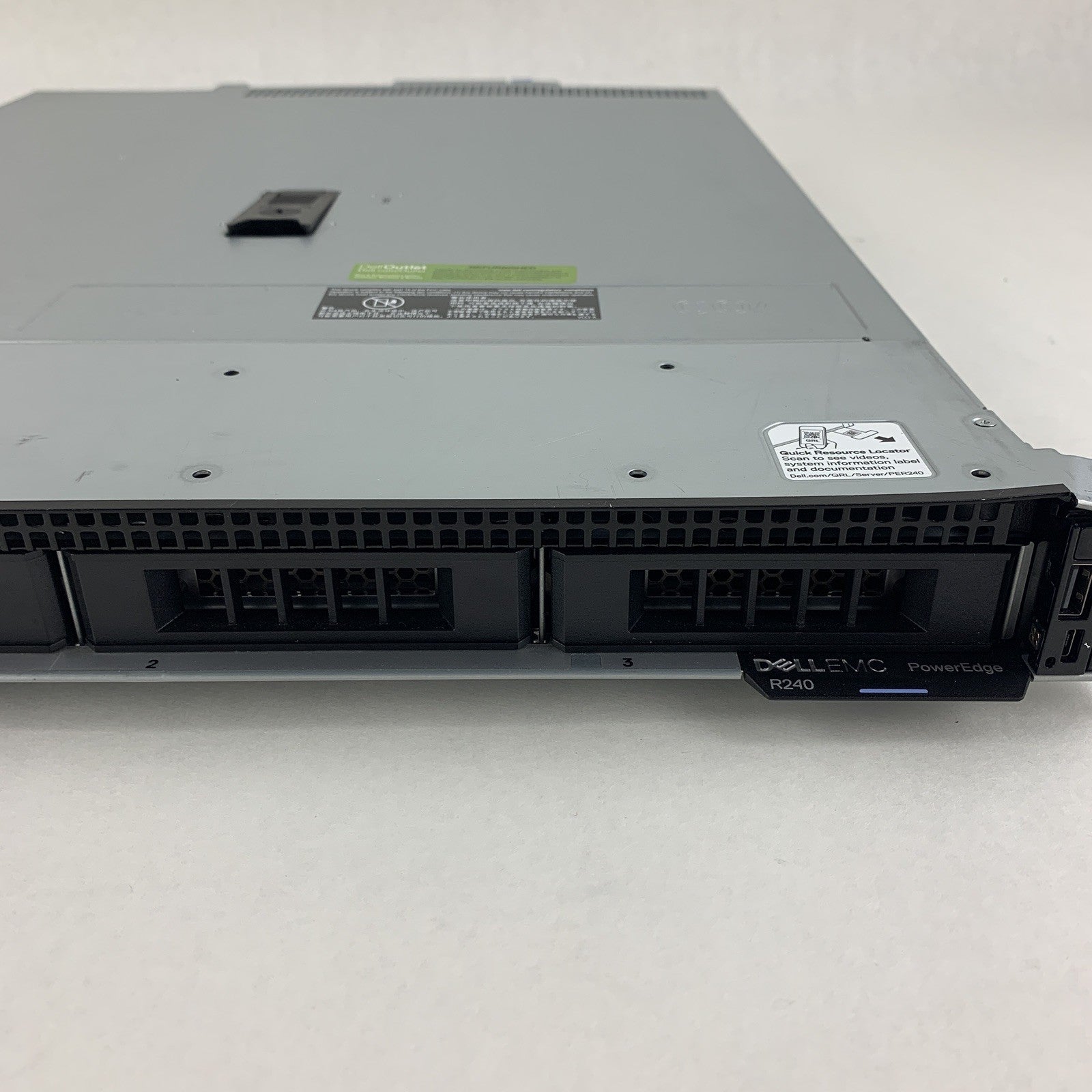 Dell PowerEdge R240 1U Server Xeon E-2246G 3.6 GHz 64 GB DDR4 No OS No HDD Bent