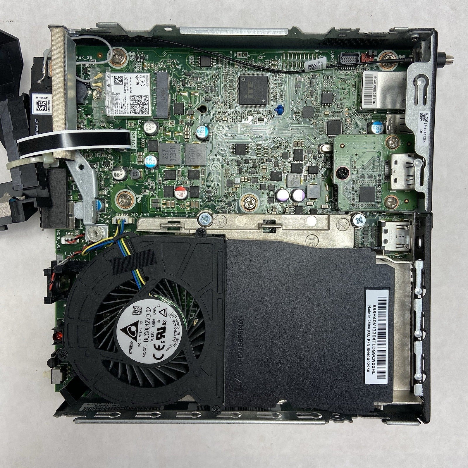 Lenovo ThinkCentre M75Q-1 Micro AMD Ryzen 5 Pro 3400 3.3GHz 8GB RAM No HDDOSAC9