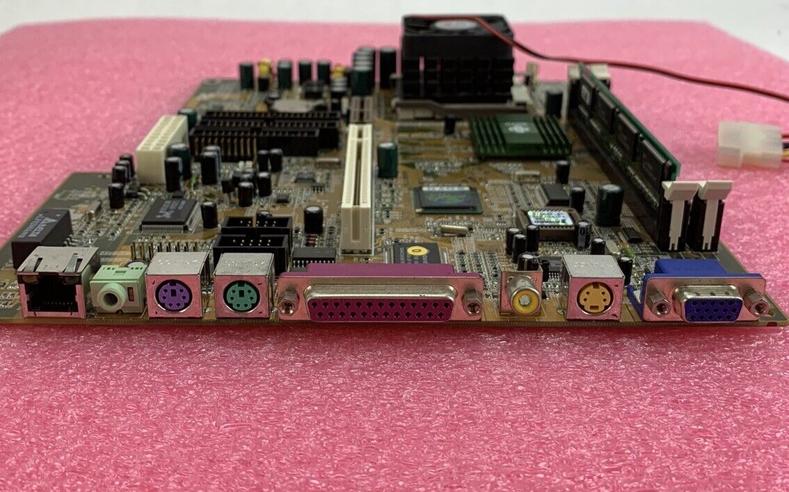 Soyo SY-71WL-T LI-7000 Motherboard Intel Celeron 400MHz 32MB RAM w/ Shield