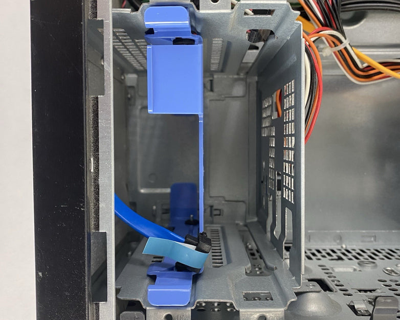 Dell OptiPlex 390 MT Intel Core i3-2120 3.3GHz 1x4GB RAM No HDD No OS