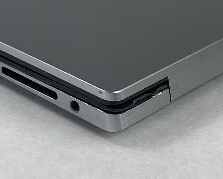Dell Precision 5550 Xeon W10855M 2.8 GHz 16 GB RAM 15.6" No Battery No HDD No OS