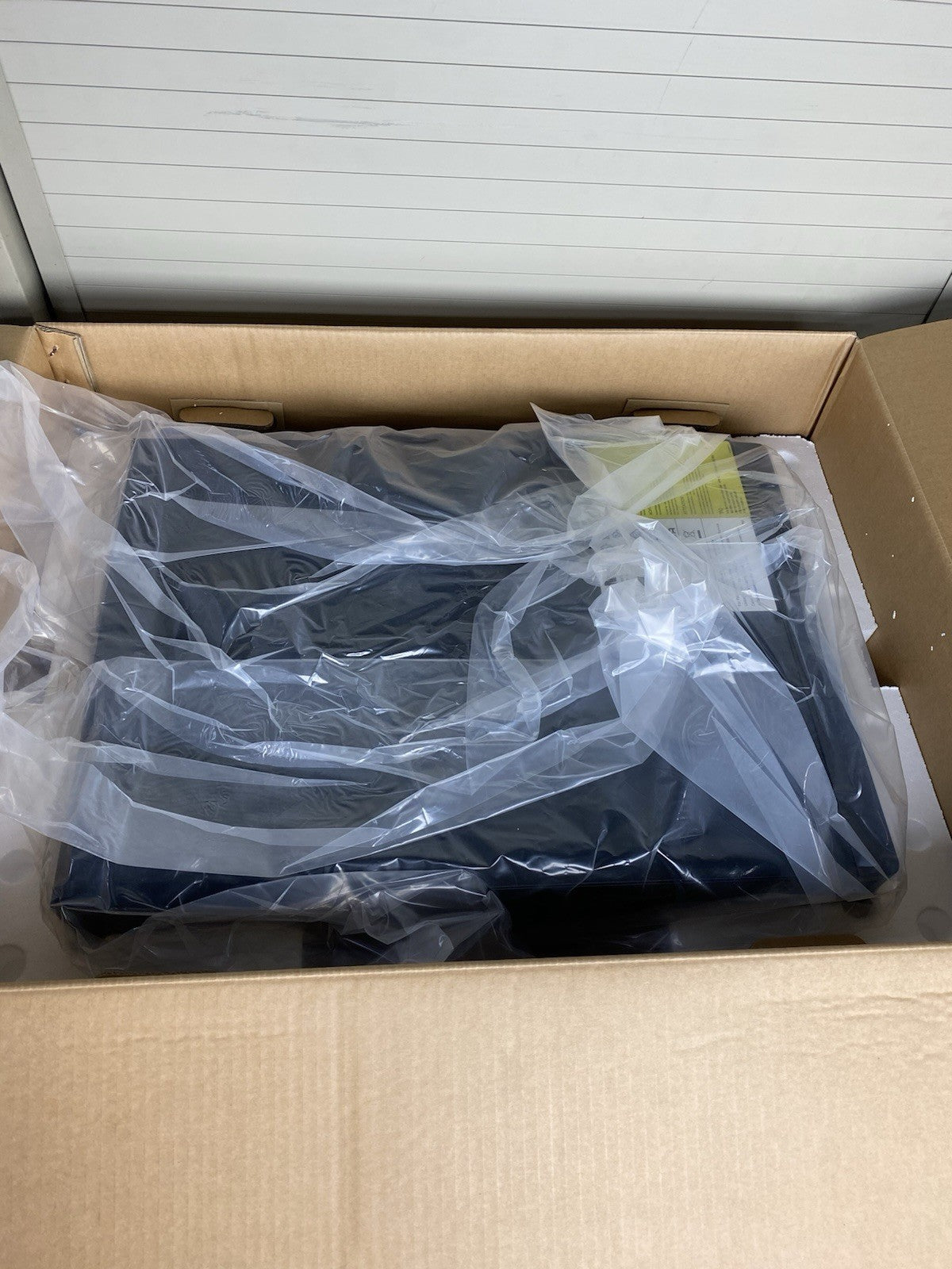 Eaton 9PXEB 9PX 72V Rack/Tower Extended Battery Module EBM 9PX Exp: 8/232