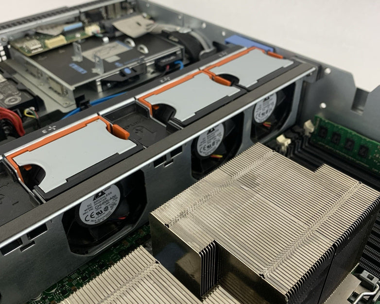 Dell PowerEdge R710 Server 2X Xeon E5620 2.4 GHz 16 GB Perc 6li No OS No HDD