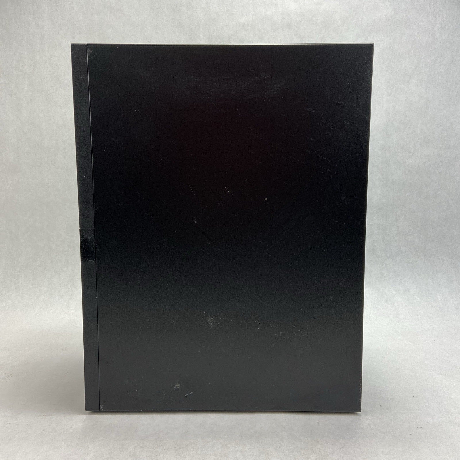 Dell Vostro 3670 MT Intel Core i5-8400 2.8GHz 8GB RAM No HDD No OS4