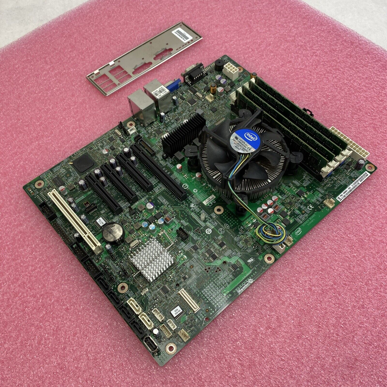 Intel S1200BTL Motherboard Intel Xeon E3-1230V2 3.3GHz 32GB RAM w/ Shield