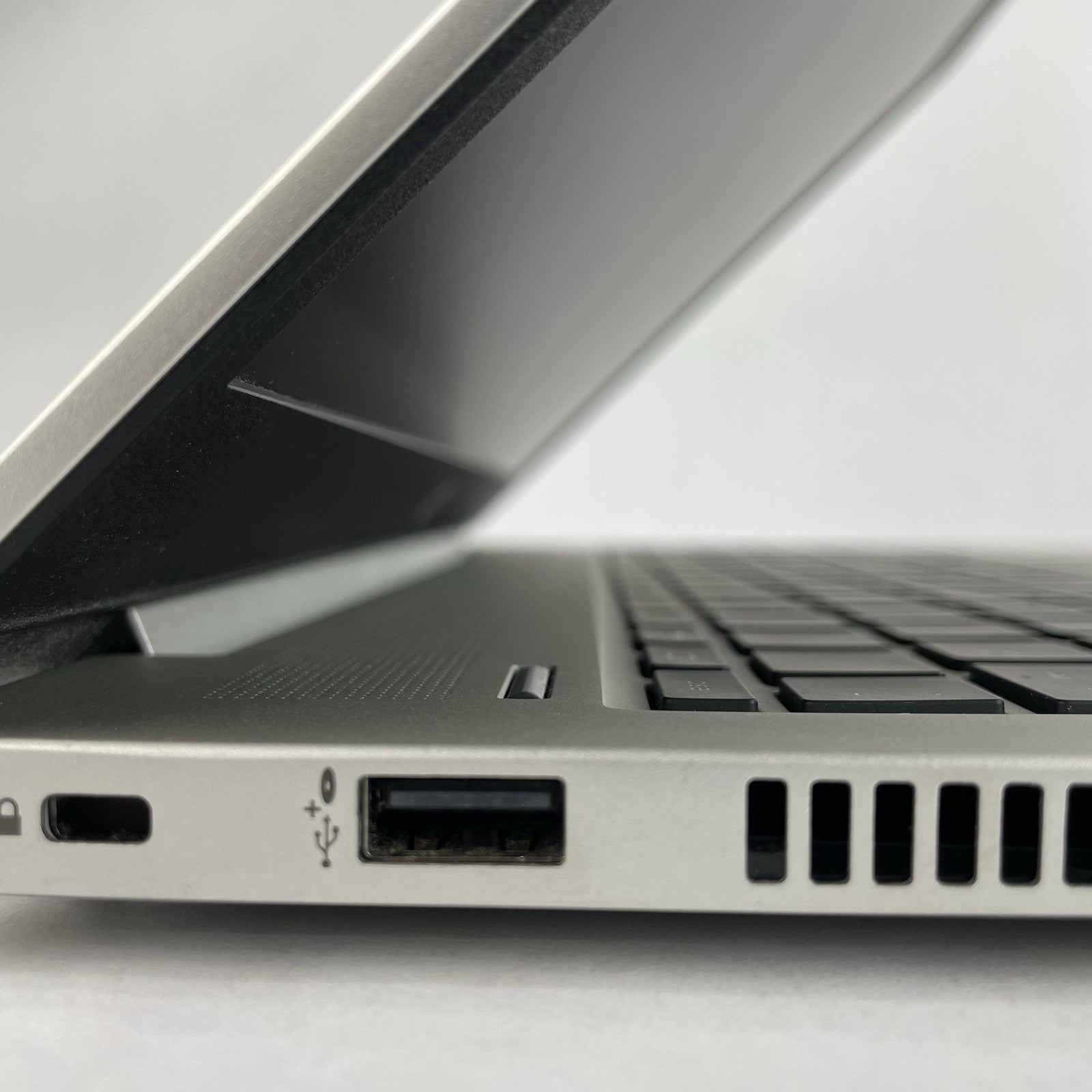HP ProBook 455 G7 15.6" Ryzen5 4500U 2.375GHz 8GB RAM No SSD/OS/AC-Bad Heat Sink4