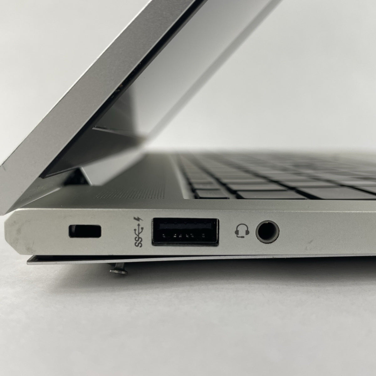 HP EliteBook 850 G8 15.6" i7-1185G7 3.00 GHz 8 GB RAM No SSD/OS/AC/Batt5