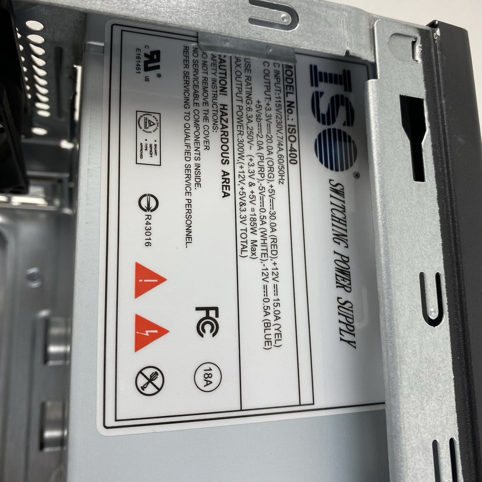 Foxconn TLM436 Mid ATX Computer Case with 300W Power Supply
