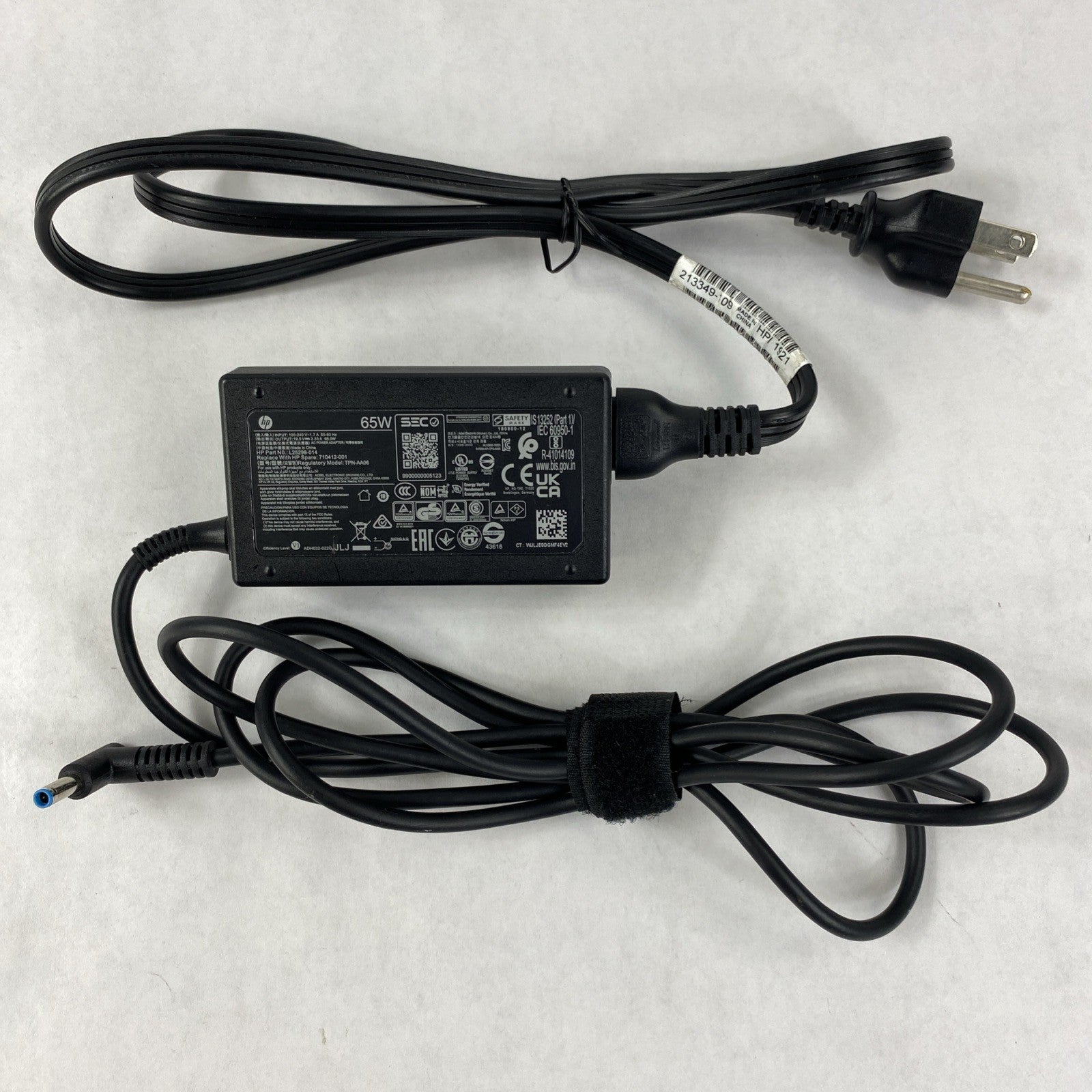 HP TPN-AA06 65W 19.5V 3.33A 4.5mm Laptop AC Adapter w/ Power Cord - Lot of 61