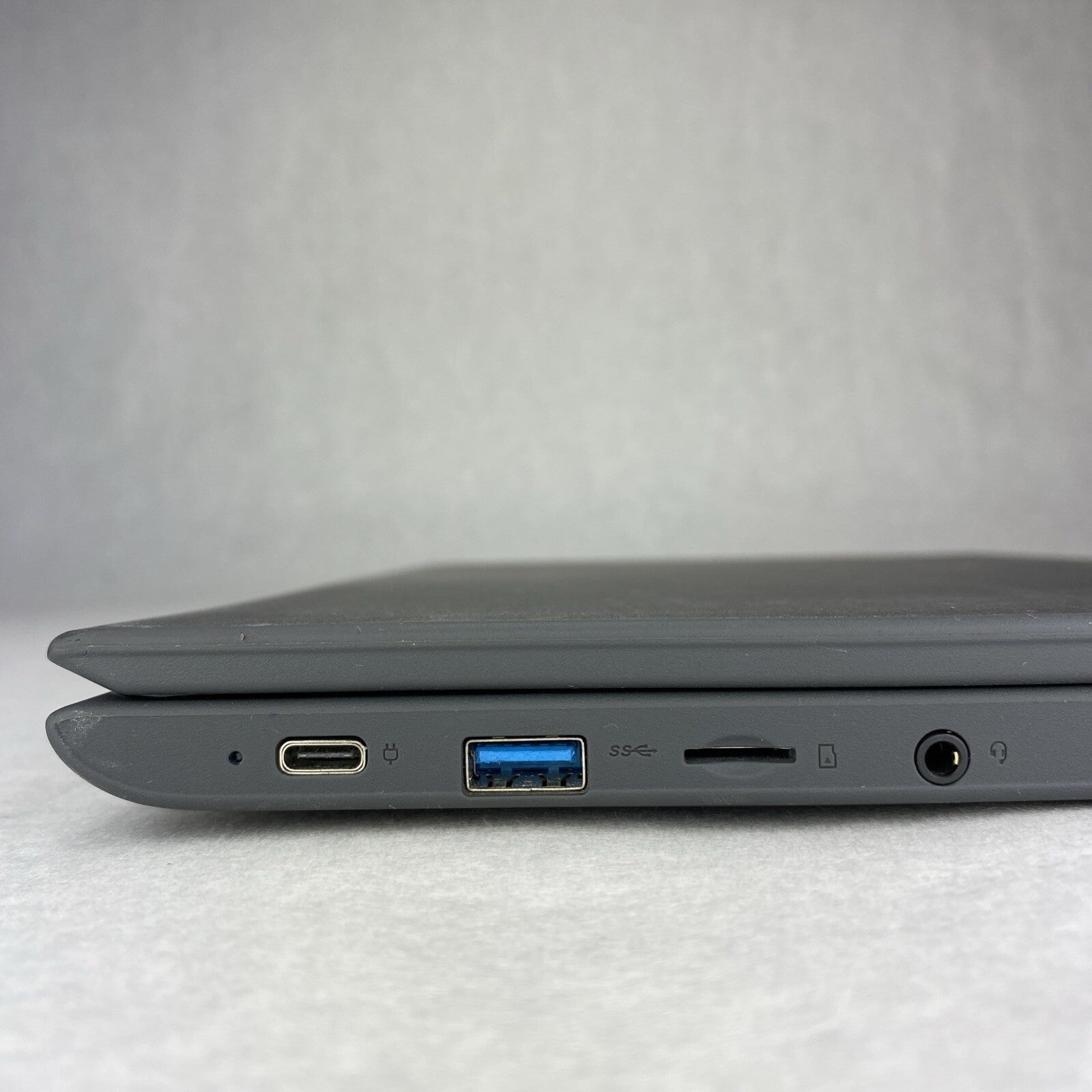 Lenovo 100e Chromebook 2nd Gen 82CD 11.6" AMD A4-9120C 1.60GHz 4GB RAM 16GB READ