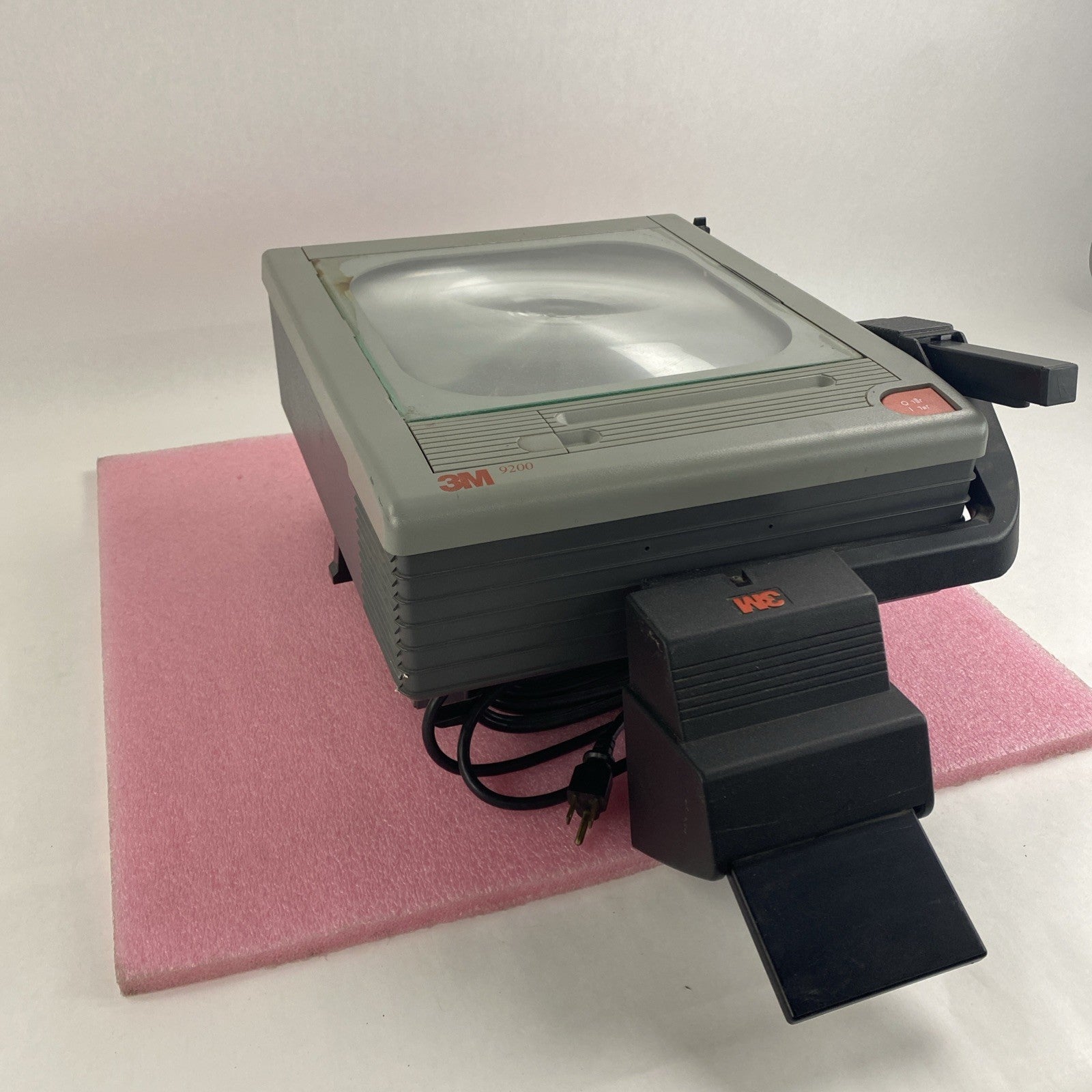 3M 9000JAC 9200 Overhead Projector Tested1