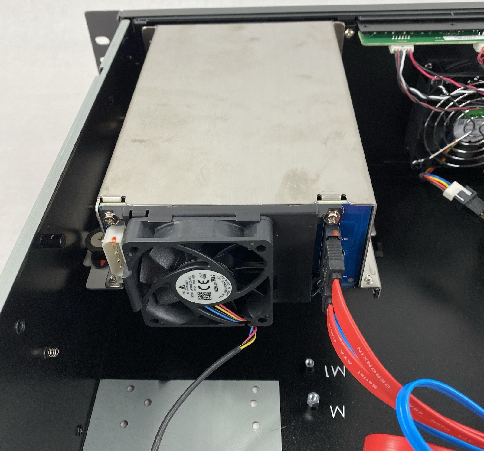 Advantech HPC-7320MB-00XE 3U Compact Rackmount Chassis