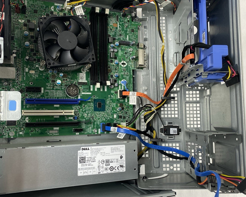 Dell OptiPlex 7050 MT Intel Core i5-7500 3.4GHz No RAM No HDD No OS