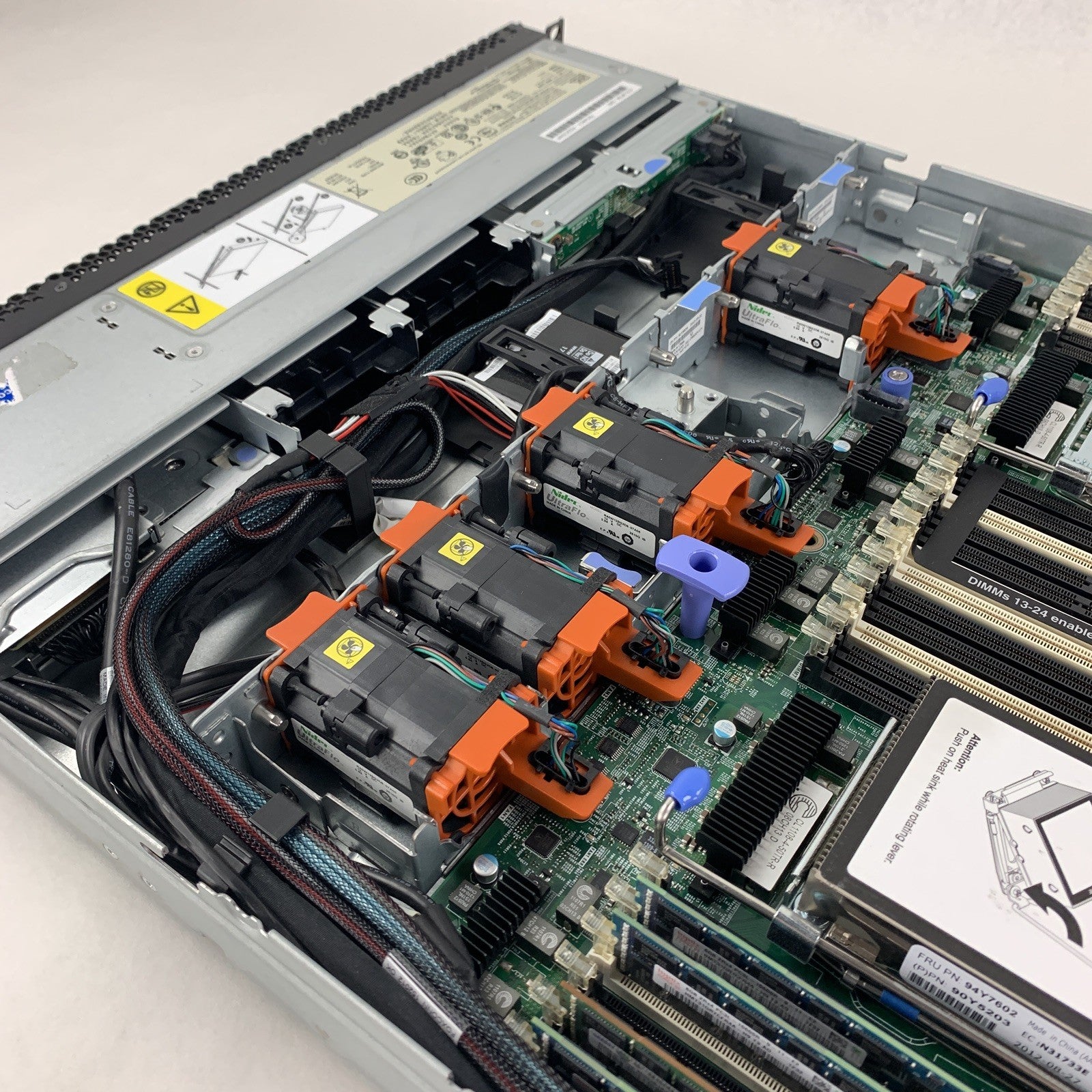 IBM System X3550 M4 Server 1x Xeon E5-2620 2.6 GHz 32 GB Ram No OS No HDD