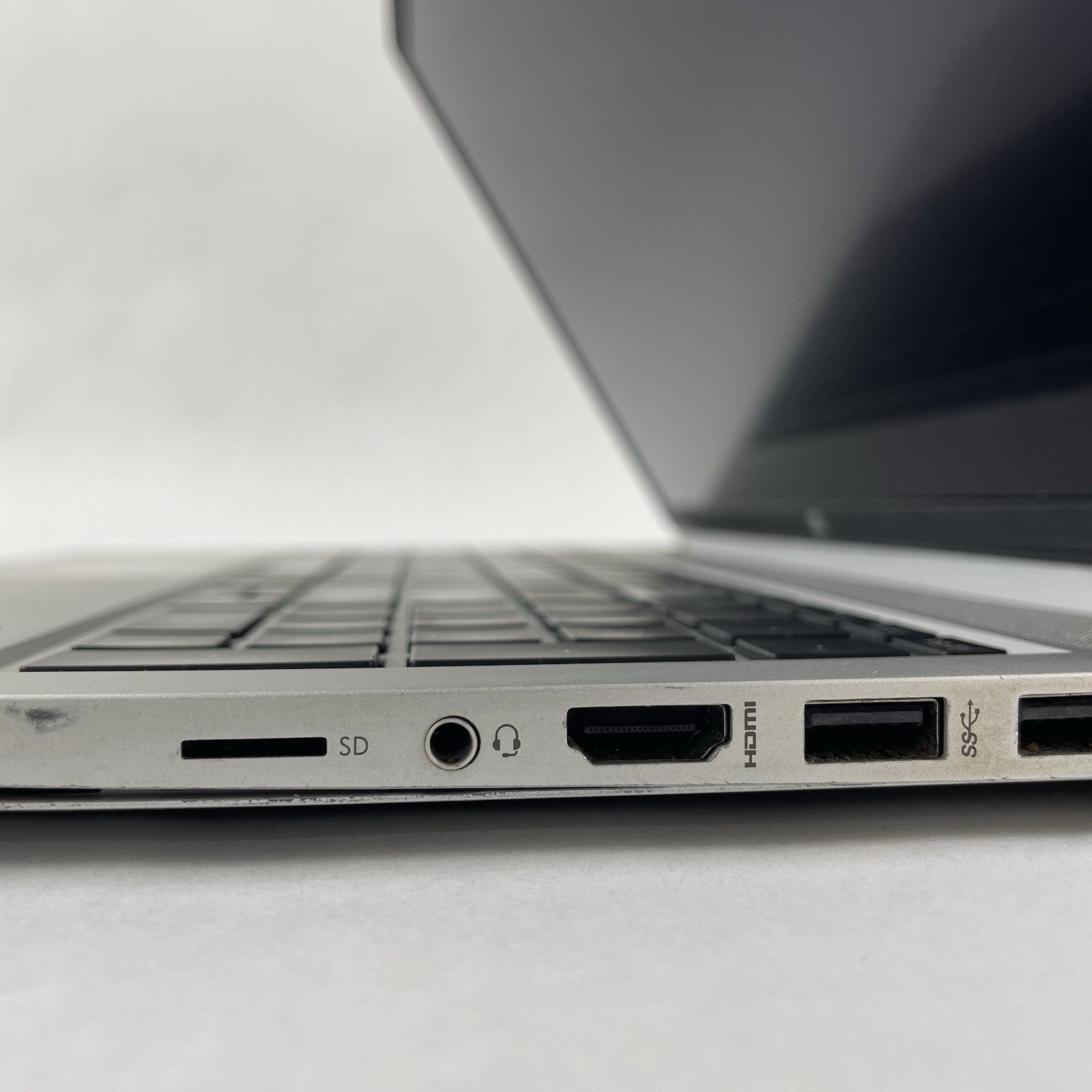 HP ProBook 450 G8 15.6" i5-1135G7 2.40 GHz 8 GB RAM No SSD/OS/AC - Dented6