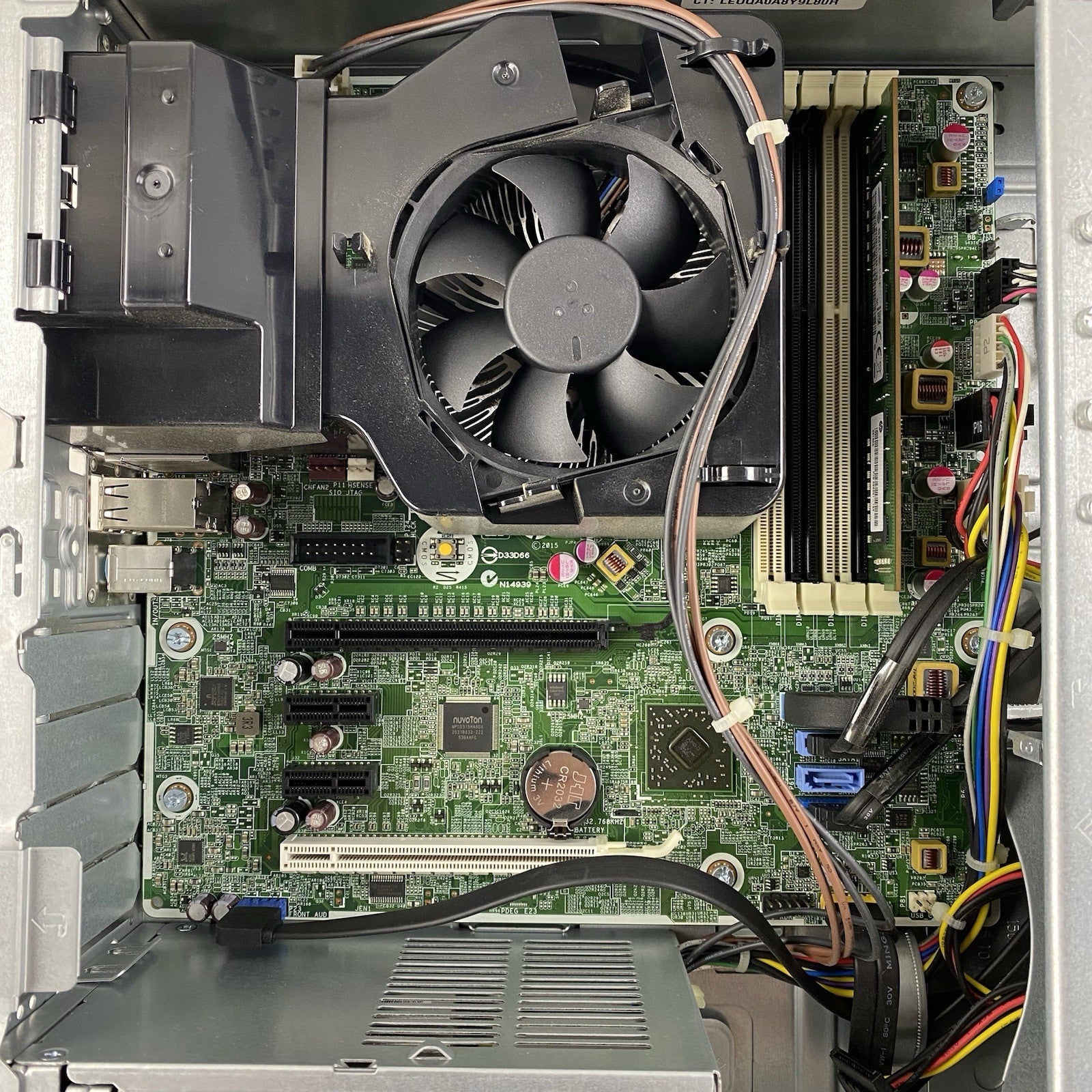 HP EliteDesk 705 G2 SFF AMD Pro A4-8350B 3.50GHz 8GB RAM No HDD No OS