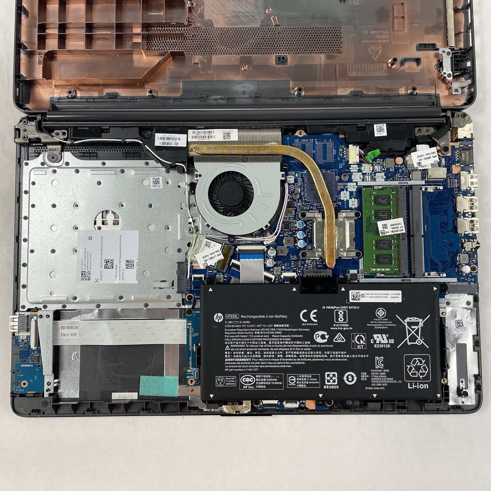 HP 255 G7 15.6" Ryzen 3 2200U 2.50 GHz 8 GB RAM No SSD/AC/OS15