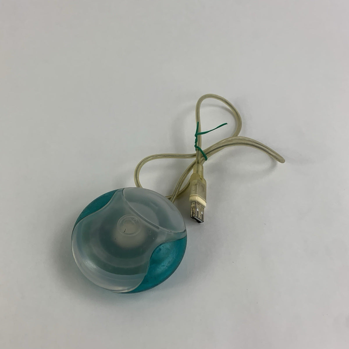 Vintage Apple M4848 USB Cyan Mouse - Tested1