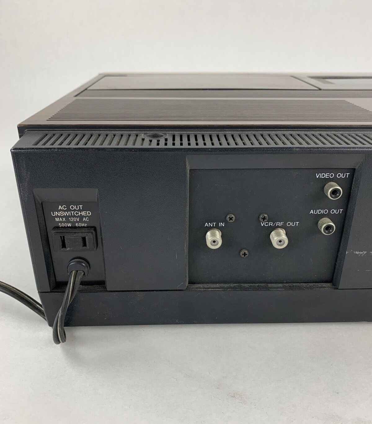 Sanyo VCR 4200 Betacord Video Cassette Recorder Power Tested Door Sticks Vintage