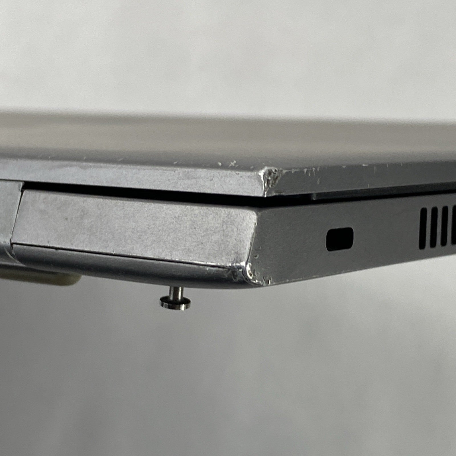 HP ZBook 15u G6 15.6" Touch Core i7-8565U 1.80 GHz 16 GB RAM No HDD No OS