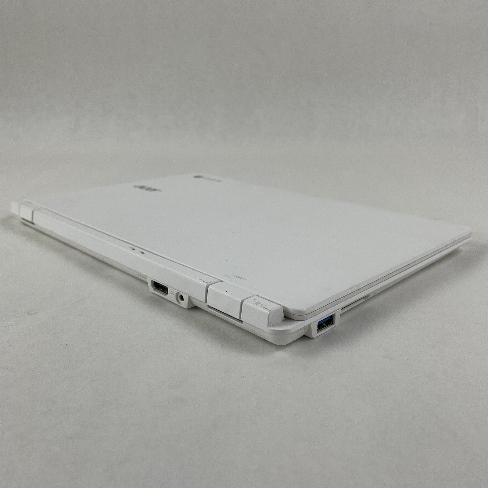 Acer CBS-111 11.6" Celeron N2840 2.16 GHz 2 GB RAM 16 GB HDD No AC13