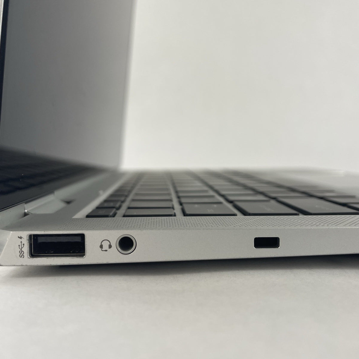 HP EliteBook x360 1030 G8 13.3" i7-1185G7 3.00GHz 16GB RAM No SSD/OS/AC/Batt-Key5