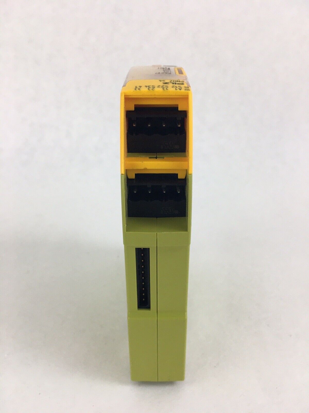 PILZ PNOZ s4 24VDC 3 n/o 1 n/c 750104 Untested