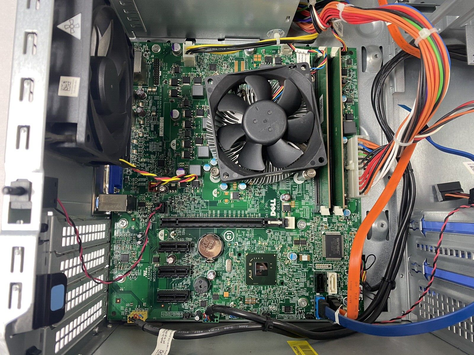 Dell OptiPlex 3010 MT Intel Core i3-3220 3.30GHz 4GB RAM No HDD No OS