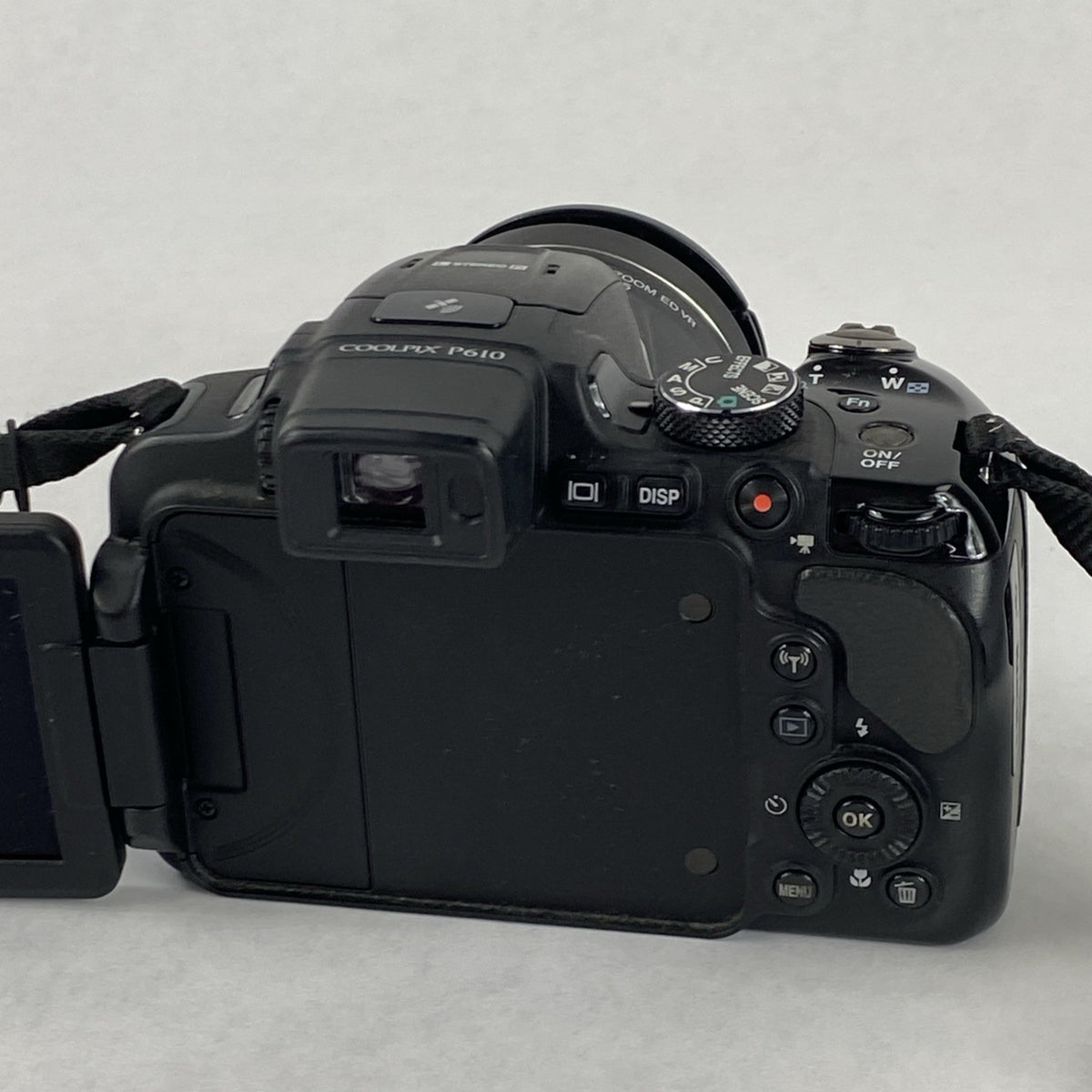 Nikon Coolpix P610 Digital Camera Black w/ Battery - READ10