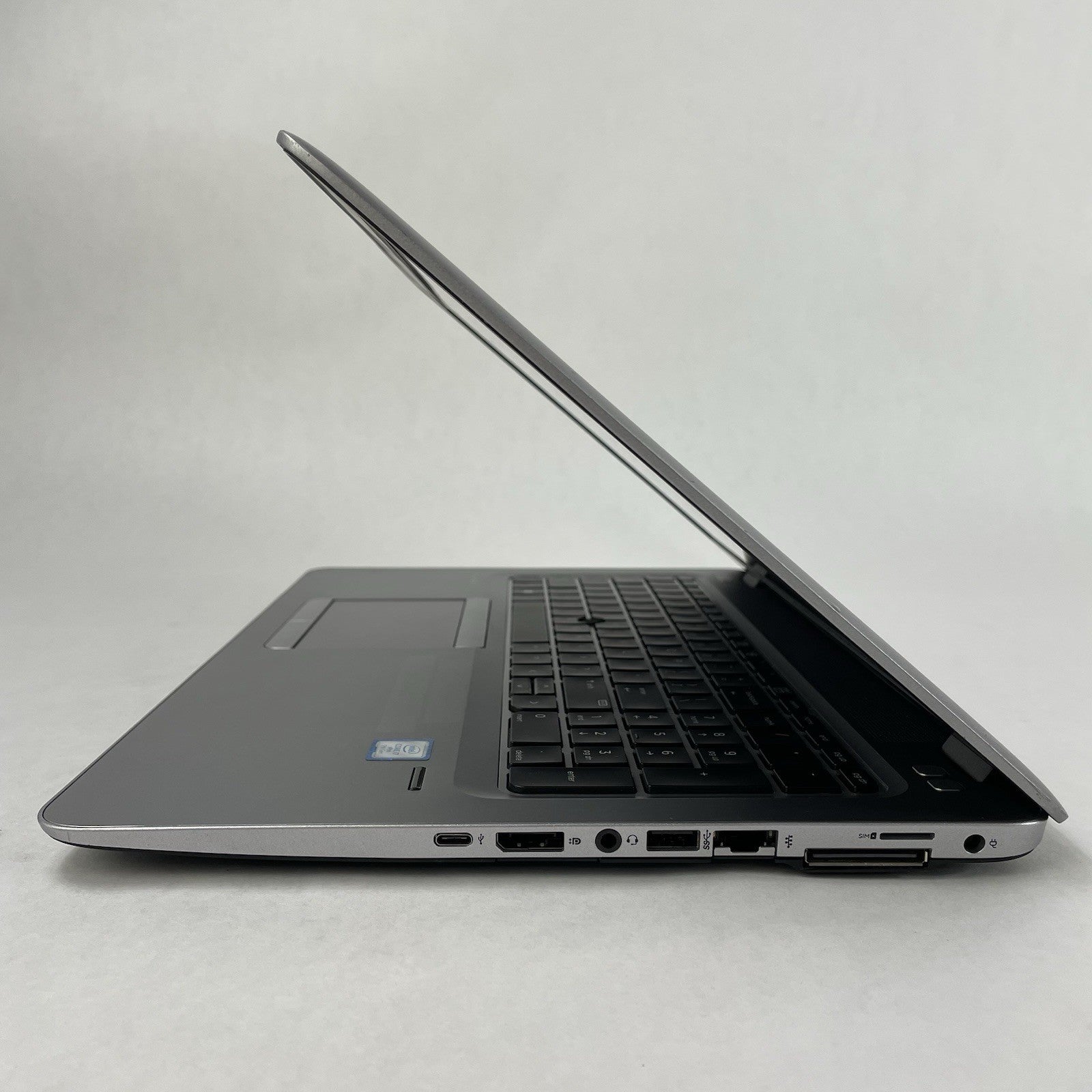 HP EliteBook 840 G4 15.6" i7-7600U 2.80 GHz 8 GB RAM No SSD/OS/AC3