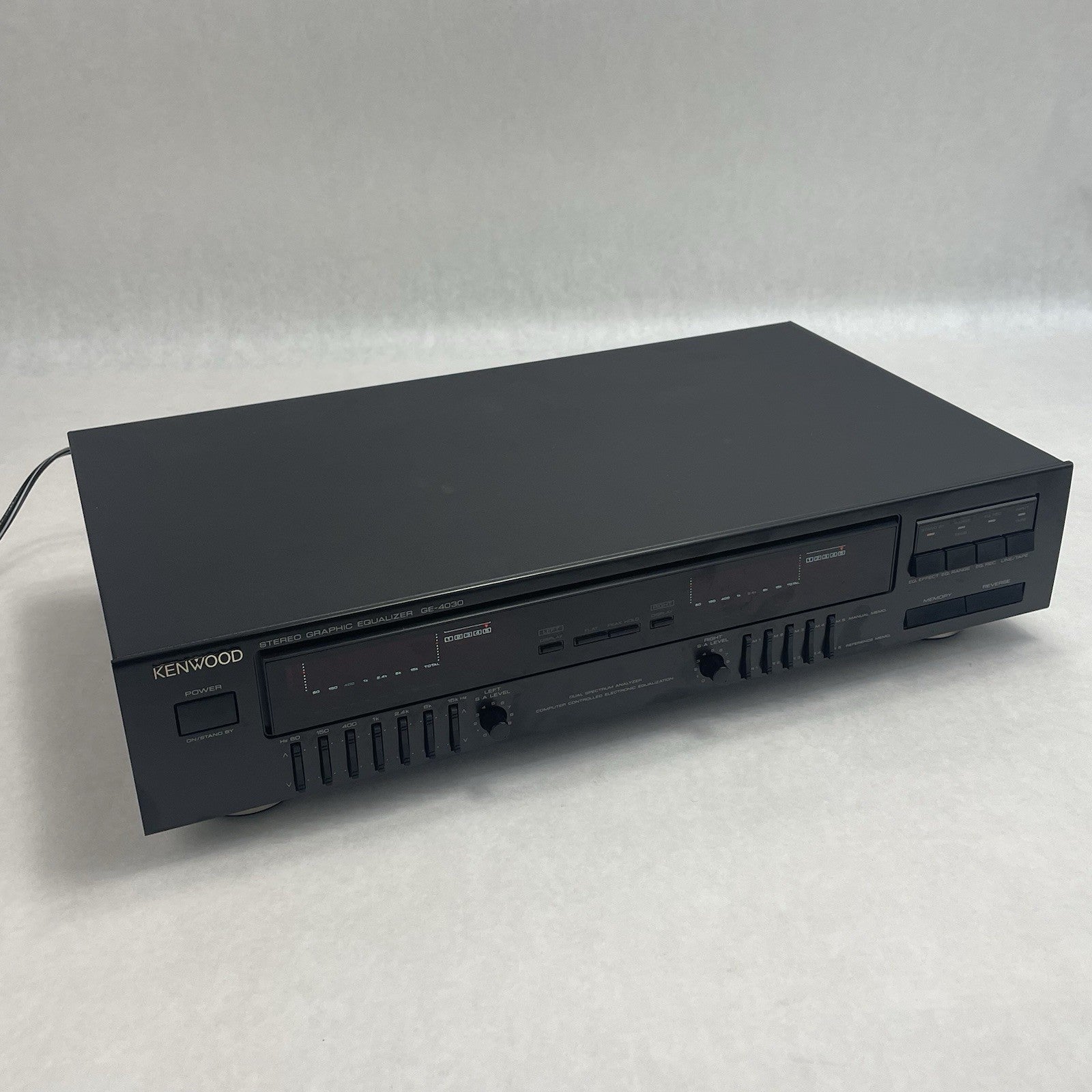Kenwood GE-4030 Stereo Graphic Equalizer Dual Spectrum Analyzer0