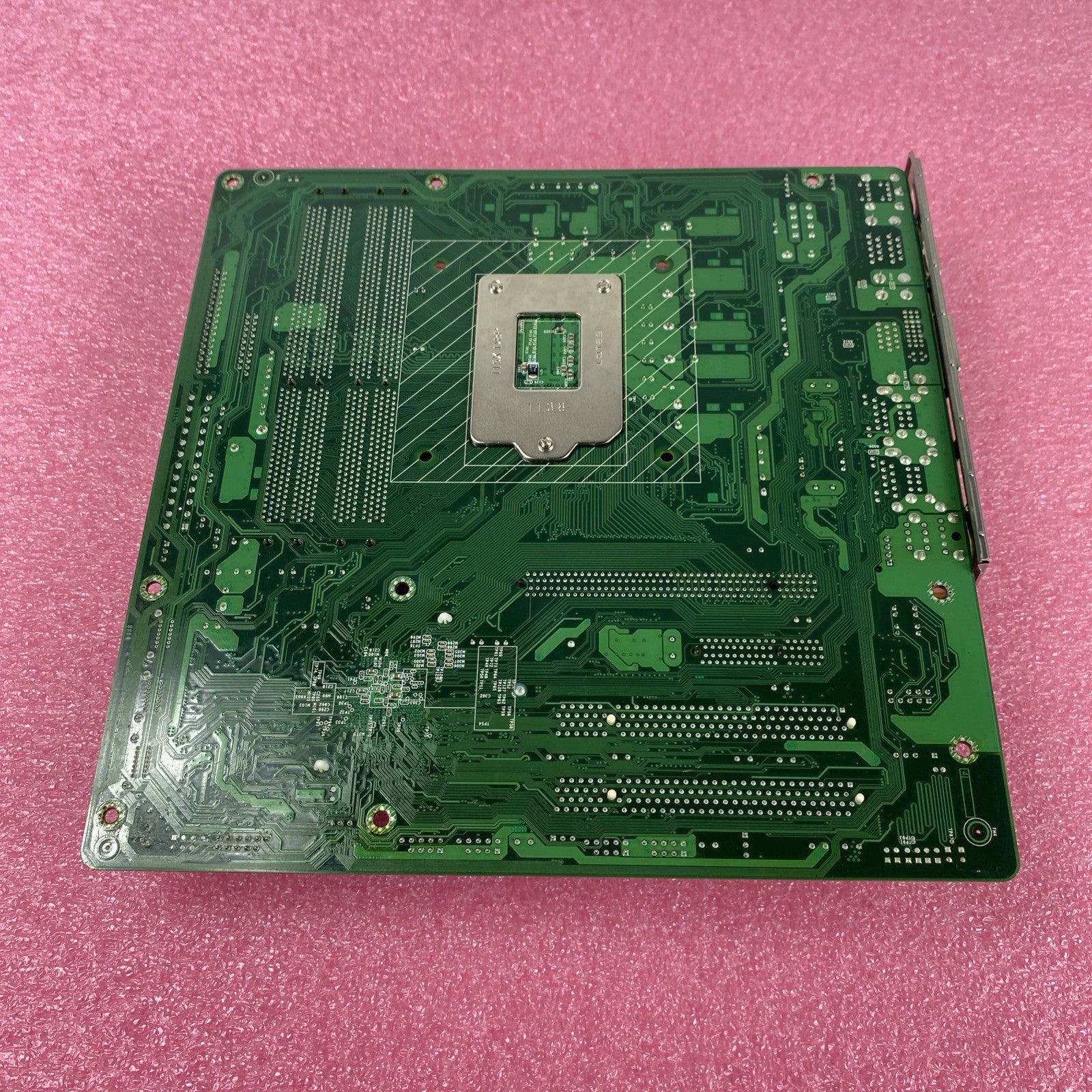 DFI PT330 Motherboard Intel Core i5-650 3.2GHz 4GB RAM w/ Shield