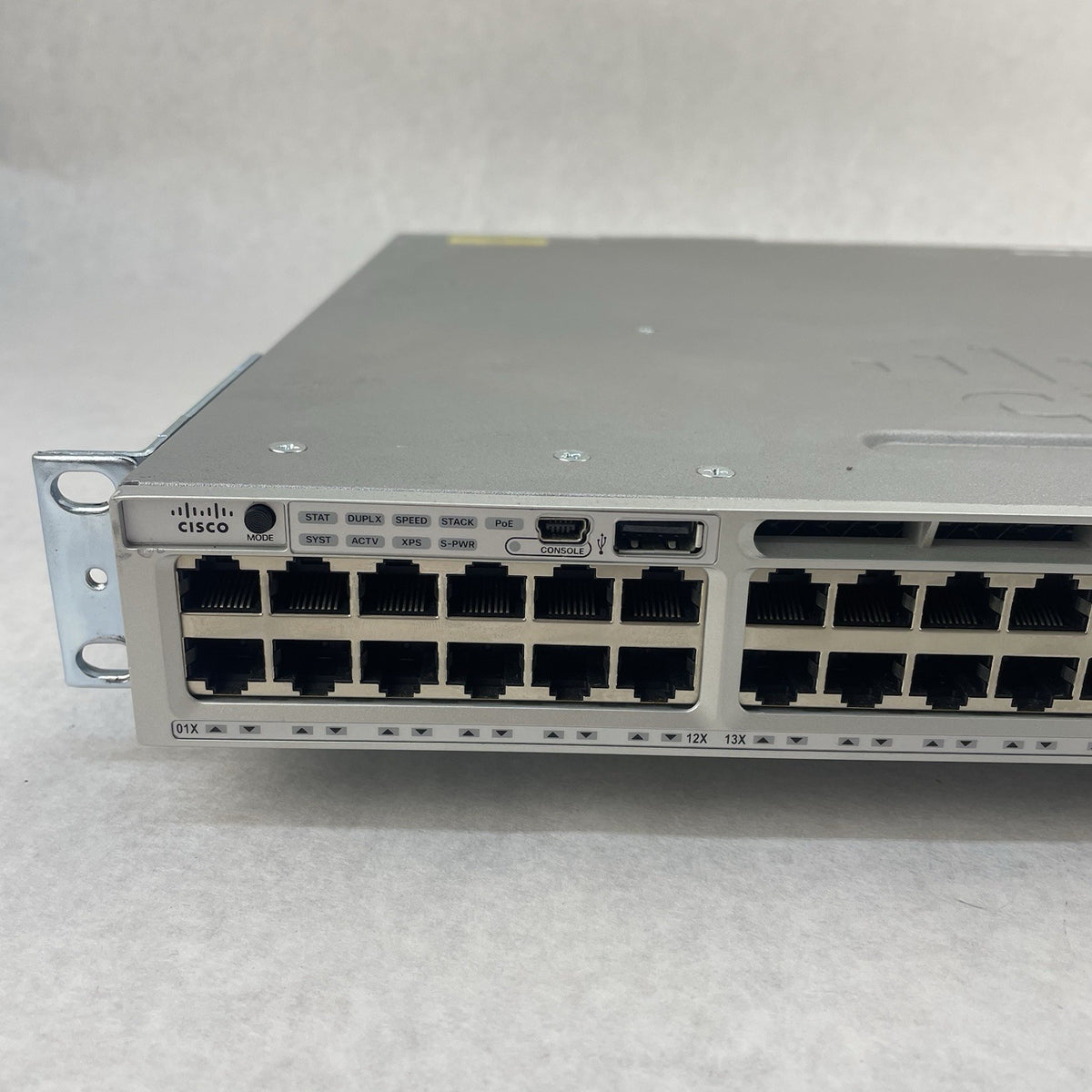 Cisco WS-C3850-48P-S 48-Port PoE+ 1x PSU NM-2-10g Gigabit Switch - Tested3